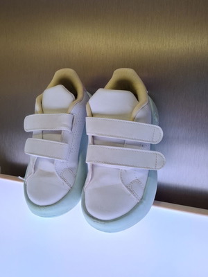Adidas Bubble kids' sports shoes size 26 used, white mint pink