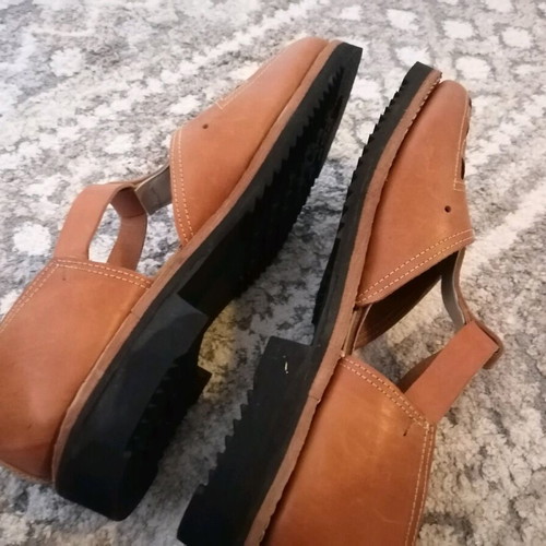 Men's leather sandals with anti-slip sole size 43 new, unworn