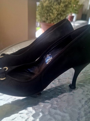 Peep toe Elite shoes used, black suede leather, very comfortable