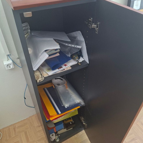 Office bookcase used 43 x 29 x 127 cm