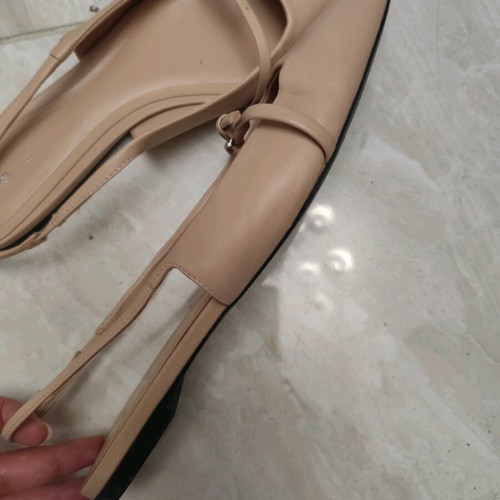Zara low leather sandals size 41, like new