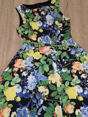 Dress size L in excellent condition