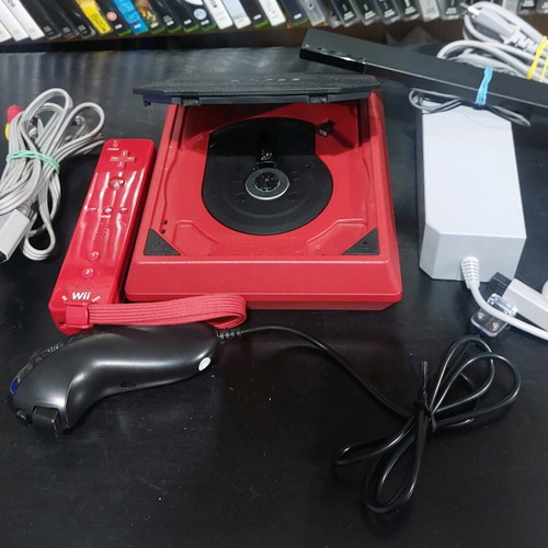 Nintendo Wii Mini like new with all cables and controllers