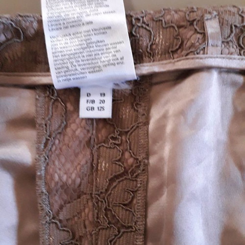 Madeleine lace pants like new