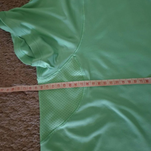 Patagonia athletic shirt like new, green, size S