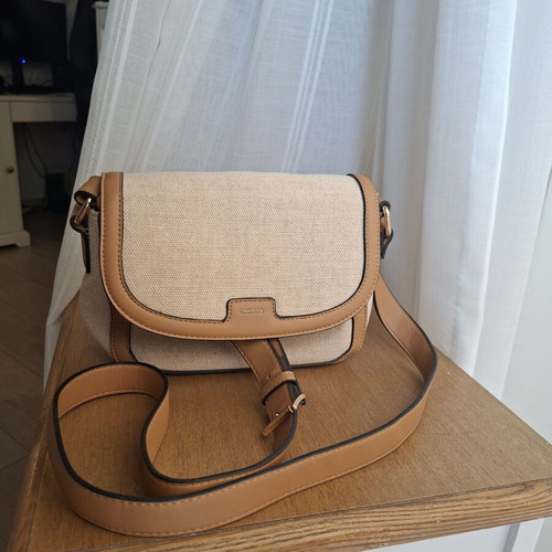 Carpisa bag like new, brown and cream fabric style