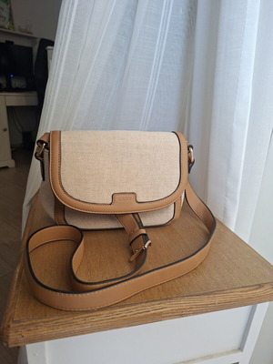 Carpisa bag like new, brown and cream fabric style