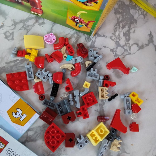 Lego Creator 3 in 1 set 31145 with manuals and box