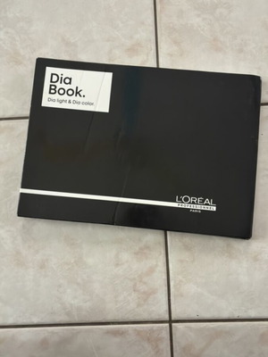 L’Oréal Professionnel Dia Book color chart