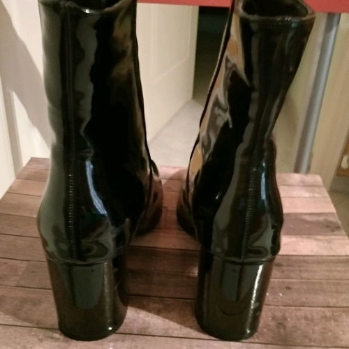 Patent leather ankle boots used, black, size 36, 7cm heel