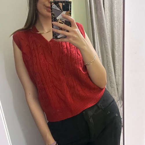 Kazaka red knitted vest used in excellent condition