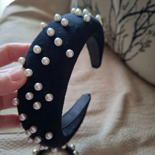 Vintage velvet headband with pearls set with hair elastic new, black