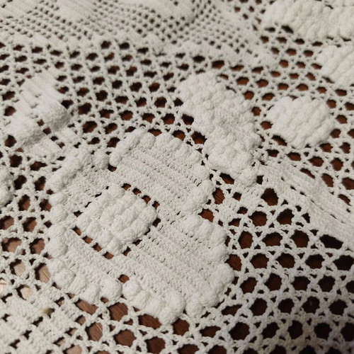 Handmade tablecloth like new, 160 cm diameter