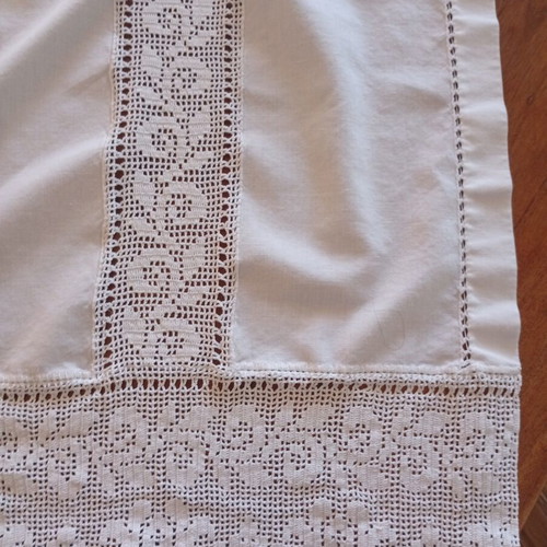 Handmade vintage table runner 60 years old, like new (122x40)