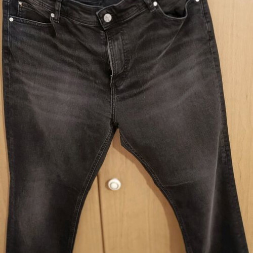 Karl Lagerfeld jeans black new size W36L32 with tags