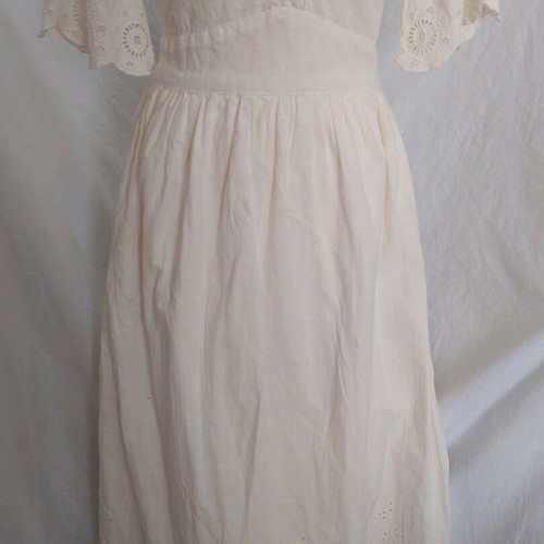 Zara romantic dress new, size Large, ecru