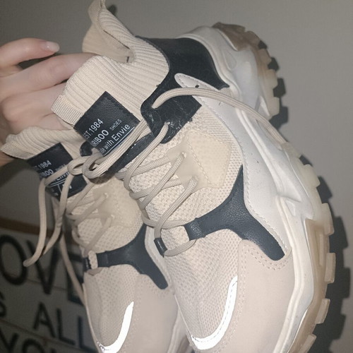 Sneakers Mary Boo size 37 like new