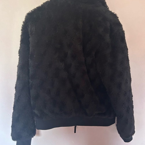 Artificial fur with zipper black like new, size S