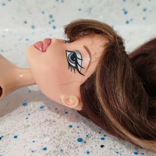 Bratz Style It Dana nude doll used with flaws