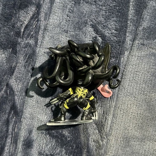 Funko Pop Venomized X-23 figure like new with base