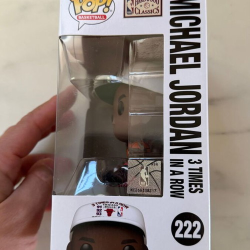 Funko Pop! Basketball Chicago Bulls Michael Jordan 3 Times In A Row 222