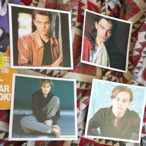 Dicapriomania magazine tribute like new with cards and stickers