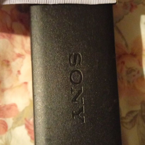Σκληρή θήκη Sony σαν καινούργιο από ράδιο αυτοκινήτου