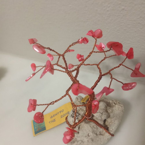 Decorative tree of copper and semi-precious stones new