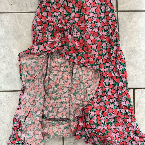 Bershka skirt like new, size XS, with side slit