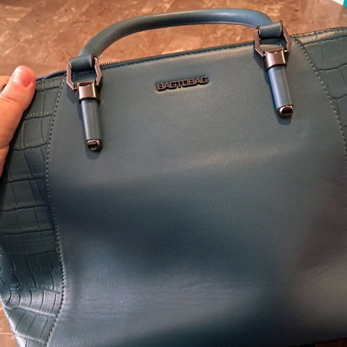 Bag to Bag Handbag Blue With Strap And Multiple Pockets New