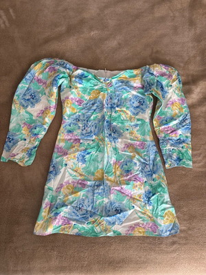 Floral mini dress Zara off shoulder like new, size M