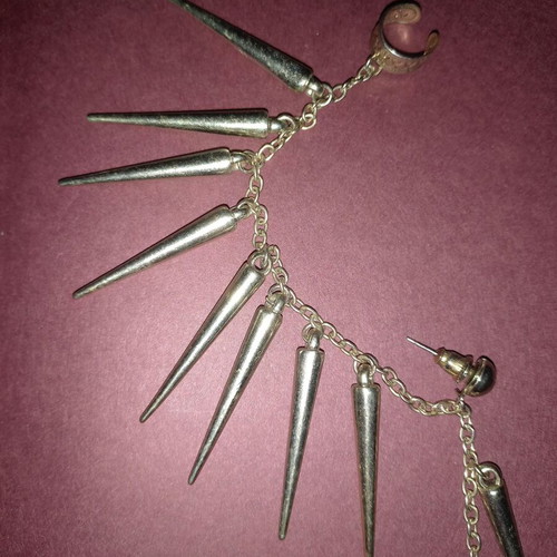 Gothic faux bijou earring gold new with spikes