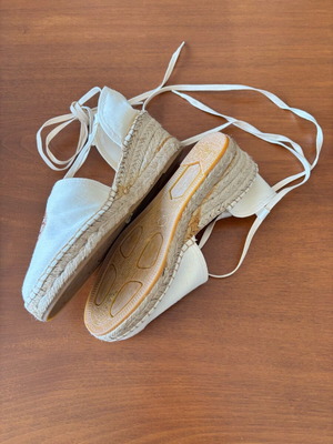 Salvi handmade espadrilles with mandala embroidery, ecru, size 39, like new