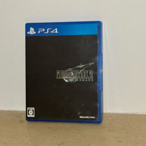 Final Fantasy VII Remake PS4 like new, disc 1 only
