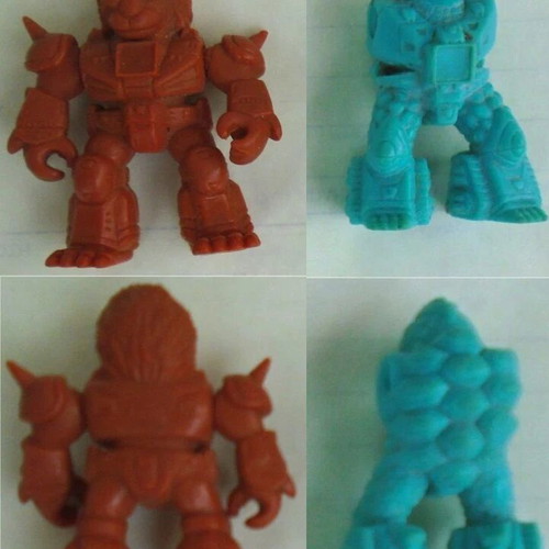 Teratomachoi figures used, complete lion and turtle without arms