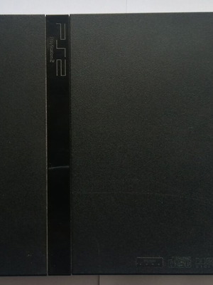 PlayStation 2 Slim μεταχειρισμένο με πρόβλημα στο drive, τσιπαρισμένο
