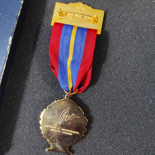 Collectible Medal Δήμος Αθηναίων new with box