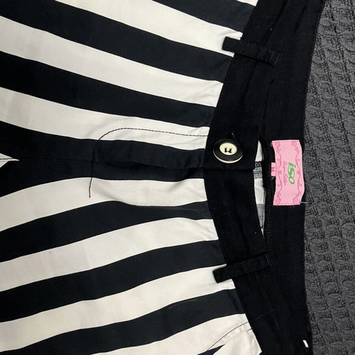 Beetlejuice vibe pants Iso like new, size S/M, black and white