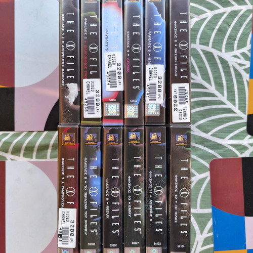 The X-Files VHS Complete Collection 12 Tapes Like New