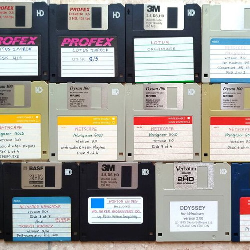 3.5" Floppy Disks Collection used, 99 pcs with Media Box