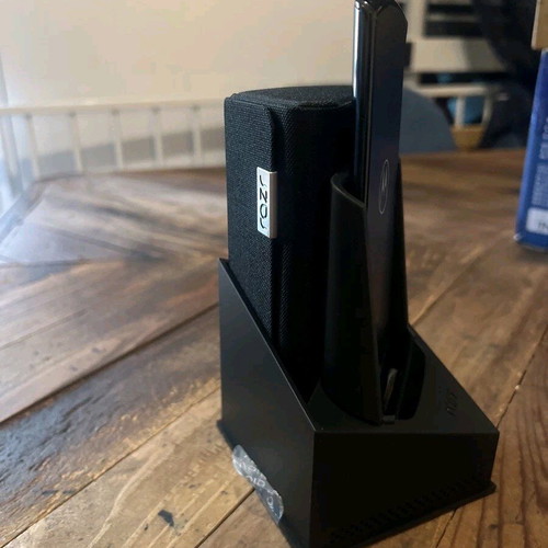Motorola Razr XT2000-2 2019 like new, black, with Spigen case
