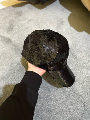 Sequin hat like new, black