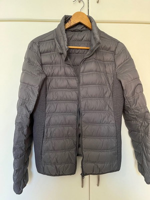 Μπουφάν Benetton μεταχειρισμένο γκρι καπιτονέ εποχιακό Νο 46