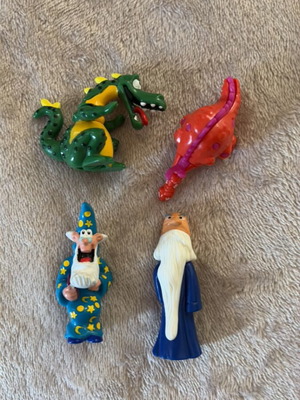 Dragons & Wizards Kinder Toys like new