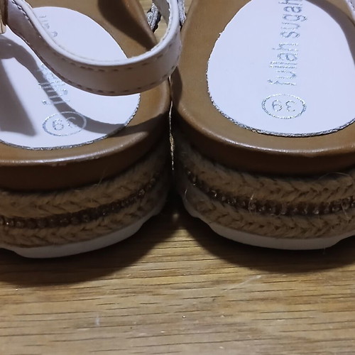 Fullah Sugah women's sandals new, size 37, beige and gold