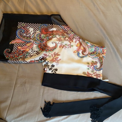 BSB one-shoulder blouse new, multicolor with print and fringes