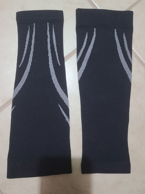 Compression leg sleeves new, usable as arm warmers goth style