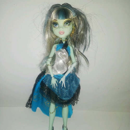 Monster High Frankie Stein Haunt the Casbah 13 doll used