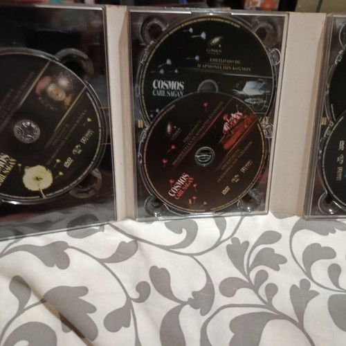 The Encyclopedia of the Universe DVD set like new, 7 discs