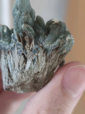 Prasios new mineral formation